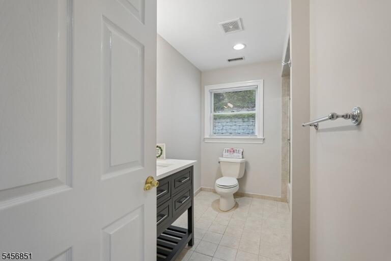 Property listing MLS 4049426 photo 10