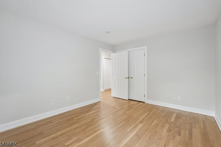 Property listing MLS 4049426 photo 17