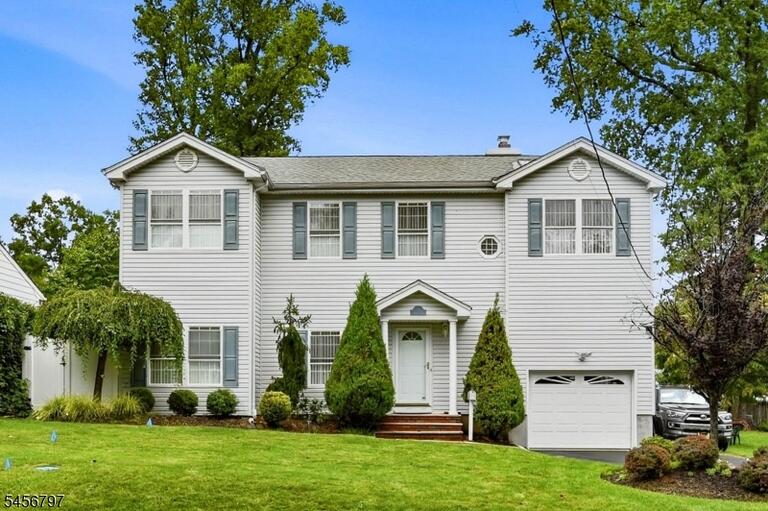 Property listing MLS 4049451 photo 1