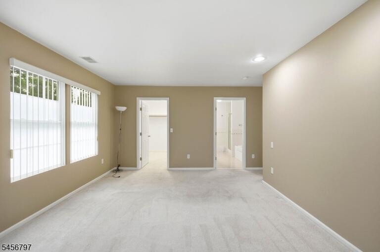 Property listing MLS 4049451 photo 15