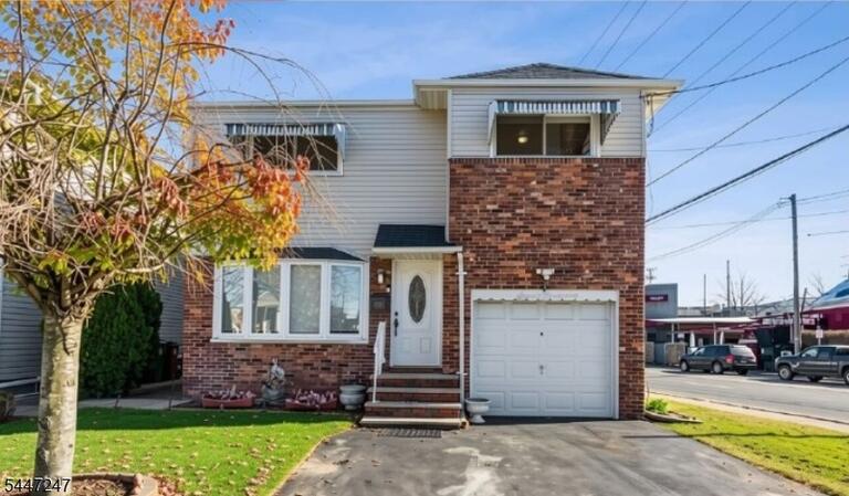 Property listing MLS 4049455 photo 1