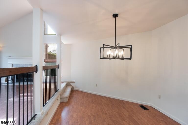 Property listing MLS 4049460 photo 10