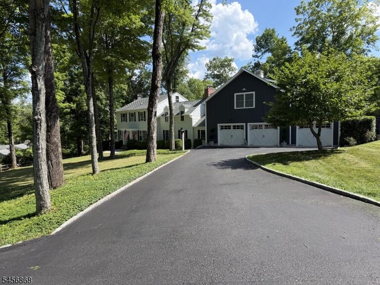 Property listing MLS 4049462 photo 9