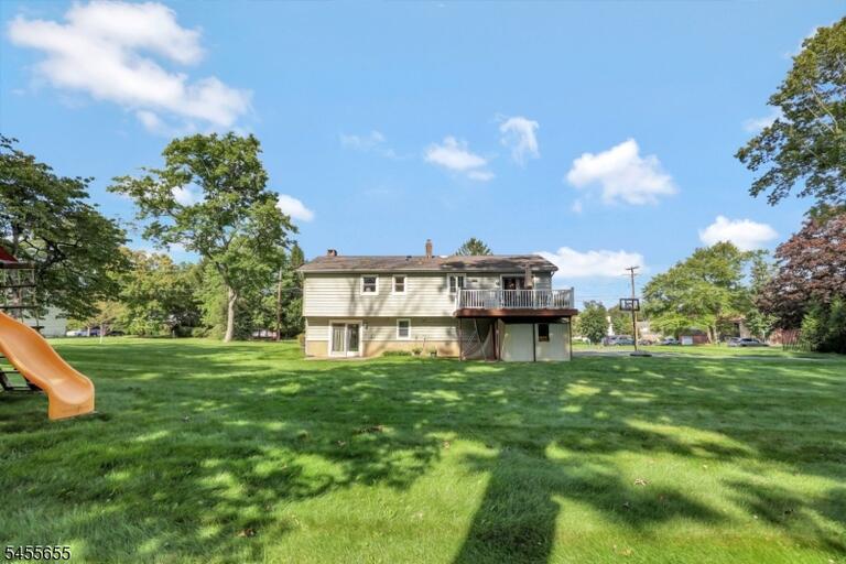 Property listing MLS 4049465 photo 3