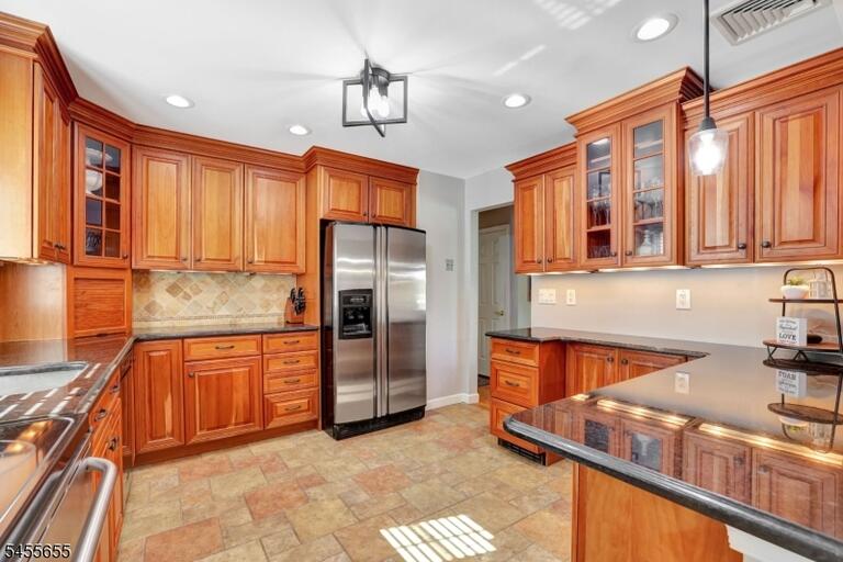 Property listing MLS 4049465 photo 6