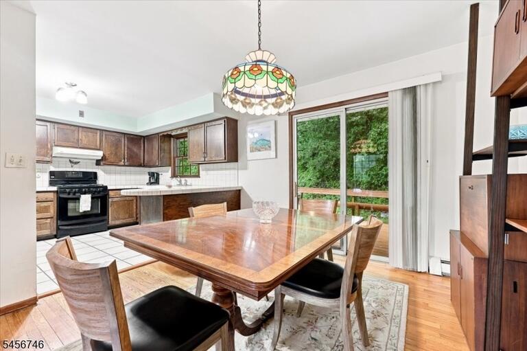 Property listing MLS 4049468 photo 6