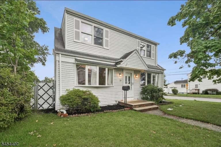Property listing MLS 4049469 photo 1