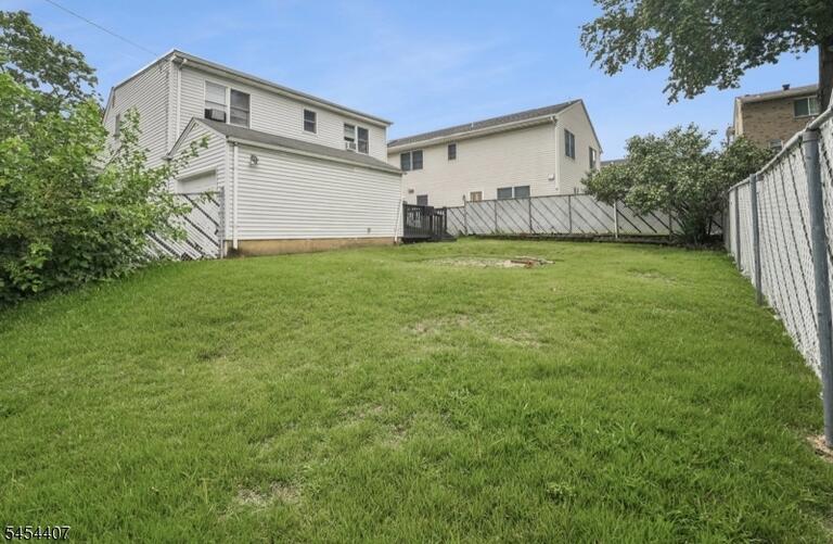 Property listing MLS 4049469 photo 17