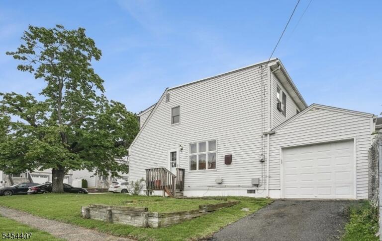Property listing MLS 4049469 photo 18