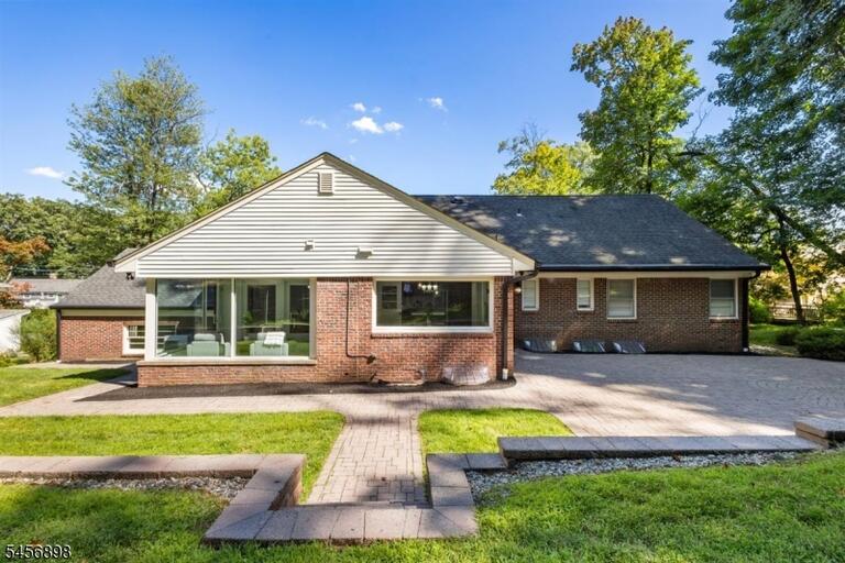 Property listing MLS 4049470 photo 37