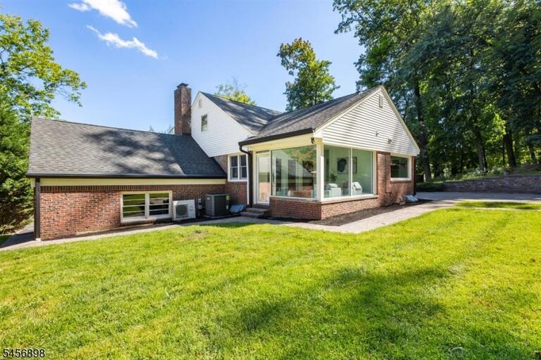 Property listing MLS 4049470 photo 39