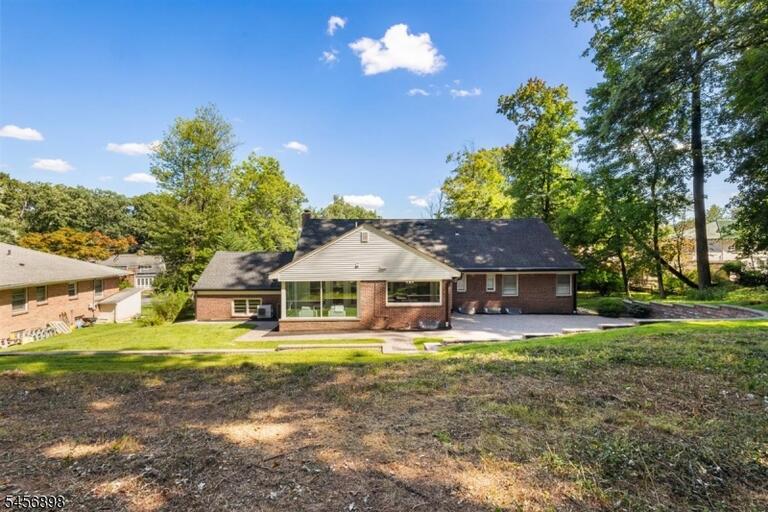 Property listing MLS 4049470 photo 40