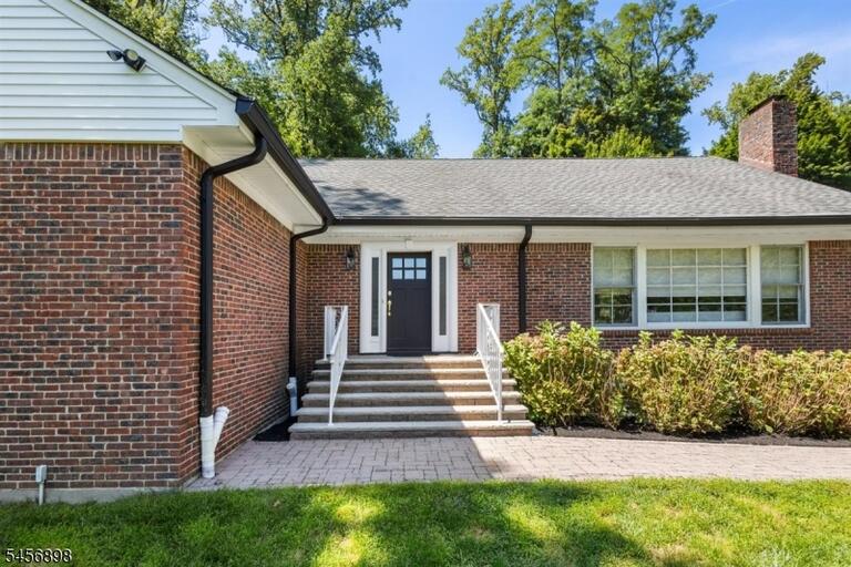 Property listing MLS 4049470 photo 6