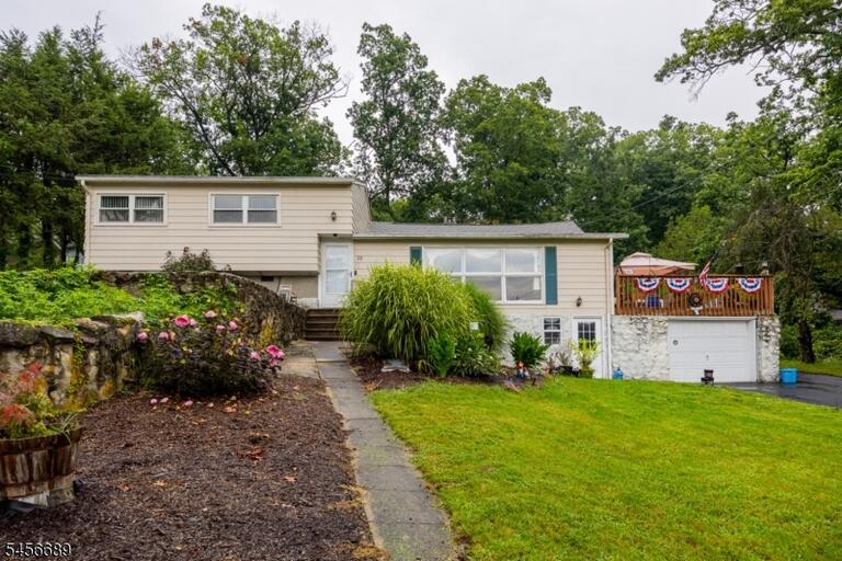Property listing MLS 4049471 photo 27
