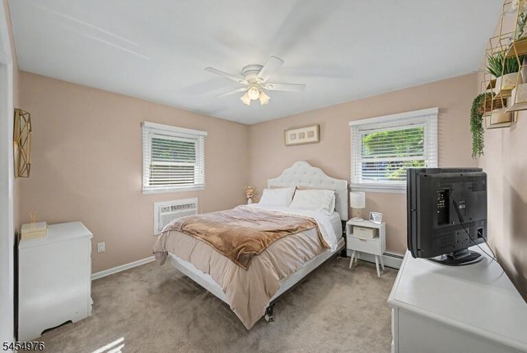 Property listing MLS 4049490 photo 9
