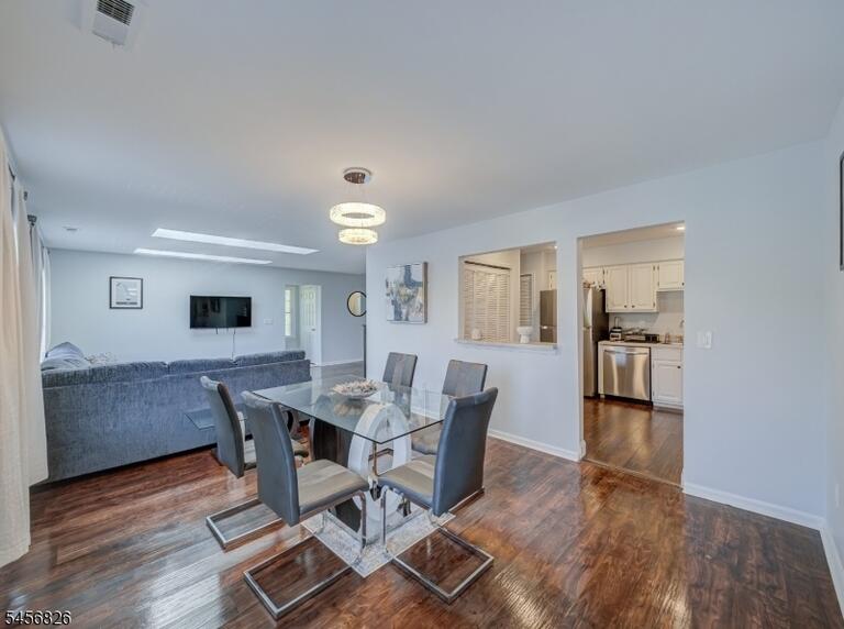 Property listing MLS 4049500 photo 6