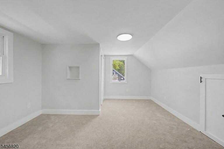 Property listing MLS 4049505 photo 17