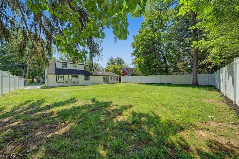 Property listing MLS 4049505 photo 23