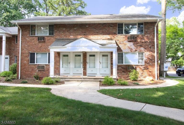 Property listing MLS 4049506 photo 1