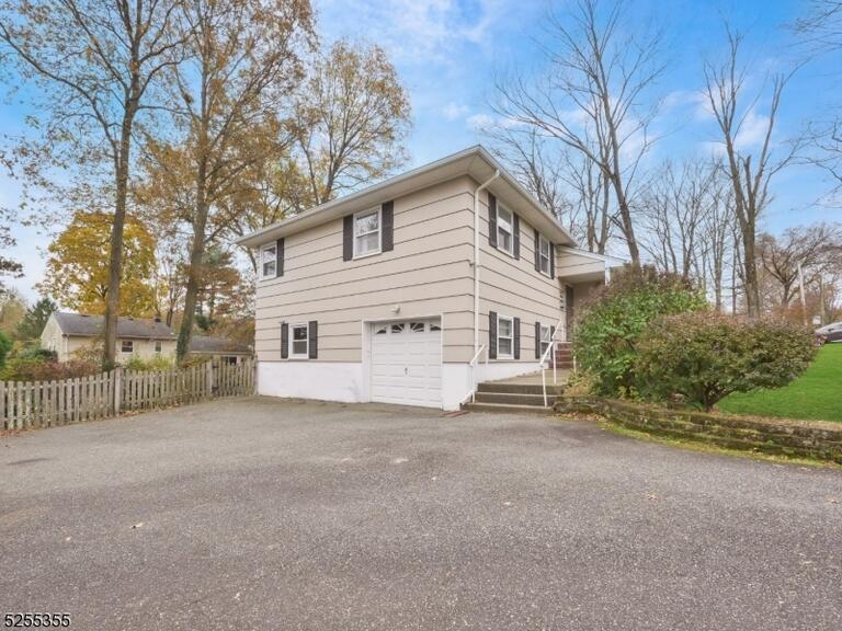 Property listing MLS 4049524 photo 25