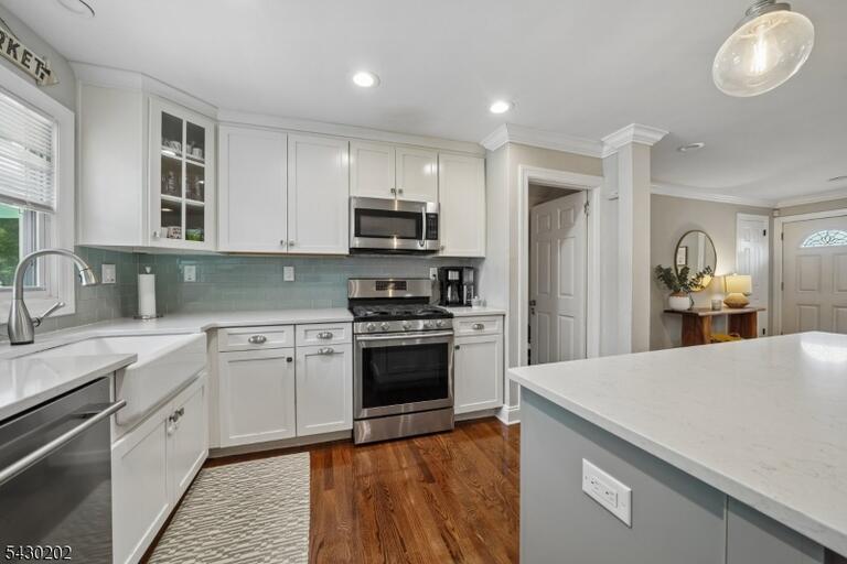 Property listing MLS 4049528 photo 11