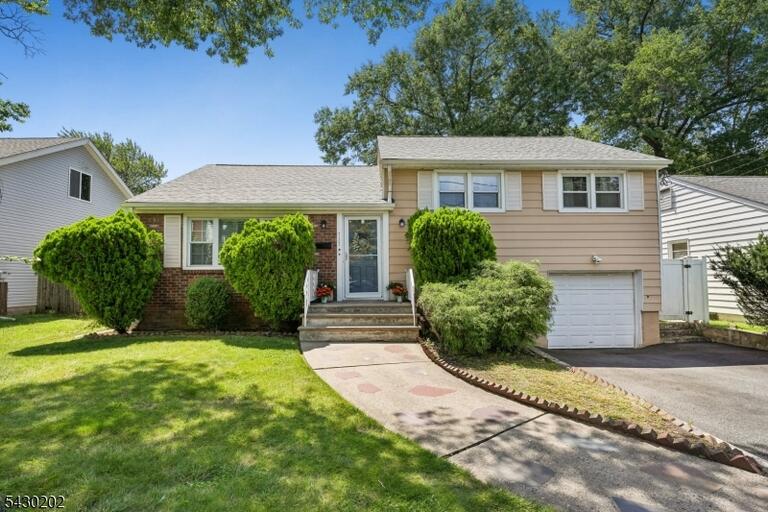Property listing MLS 4049528 photo 28
