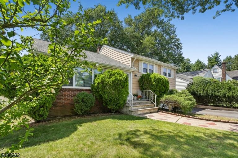 Property listing MLS 4049528 photo 31