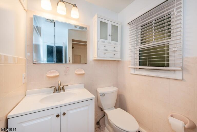 Property listing MLS 4049540 photo 19