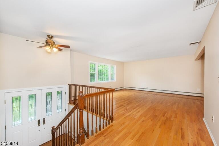 Property listing MLS 4049540 photo 7