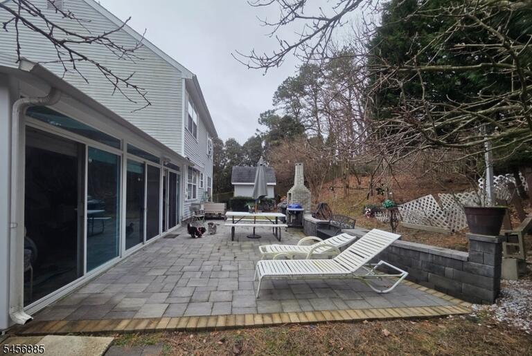 Property listing MLS 4049544 photo 16