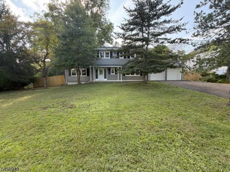 Property listing MLS 4049569 photo 1