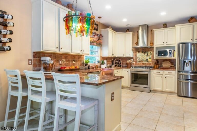 Property listing MLS 4049585 photo 15