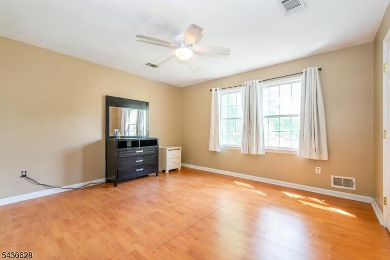Property listing MLS 4049585 photo 40