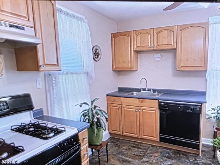 Property listing MLS 4049586 photo 12