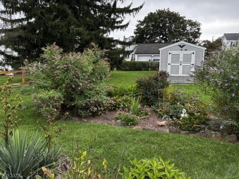 Property listing MLS 4049586 photo 2