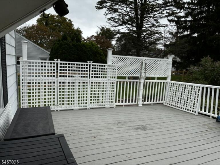 Property listing MLS 4049586 photo 3