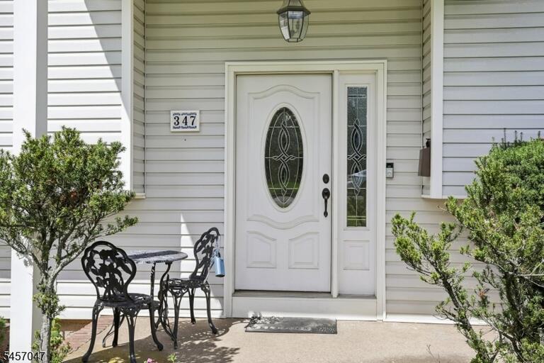 Property listing MLS 4049592 photo 3