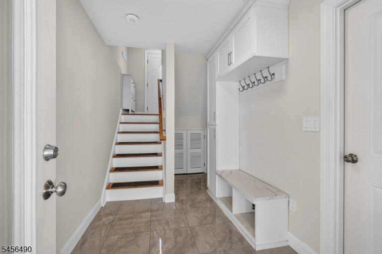 Property listing MLS 4049594 photo 21