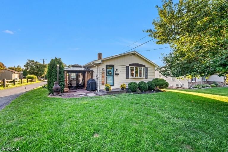 Property listing MLS 4049623 photo 1