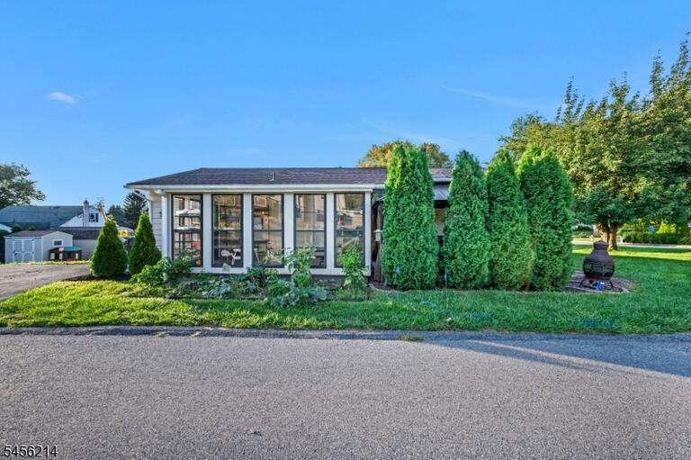 Property listing MLS 4049623 photo 4