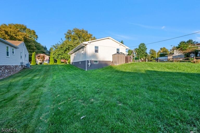 Property listing MLS 4049623 photo 7