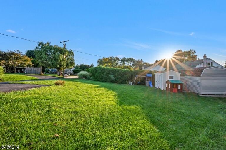 Property listing MLS 4049623 photo 8