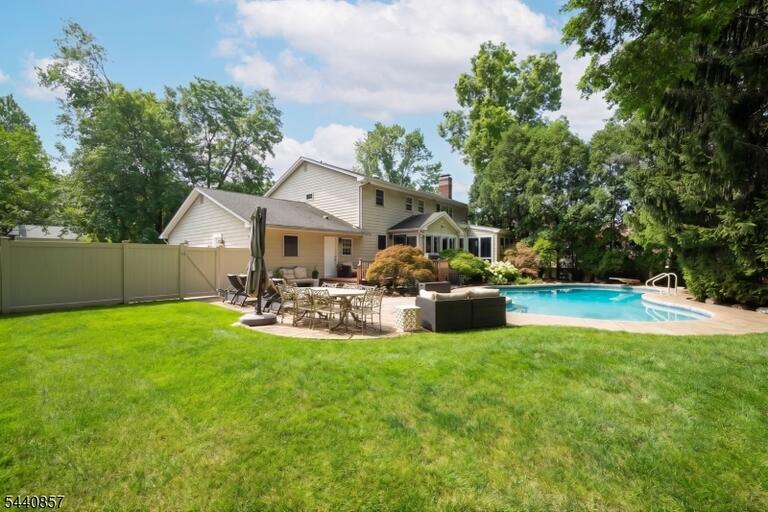 Property listing MLS 4049624 photo 34