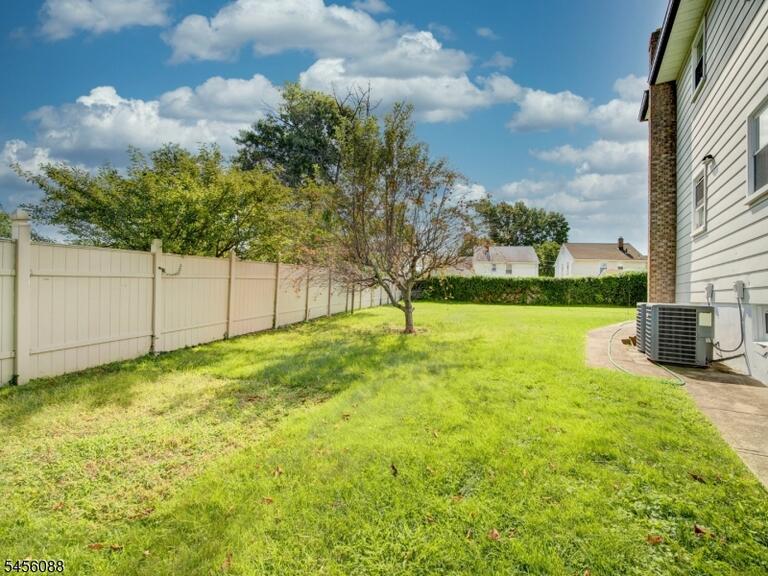 Property listing MLS 4049636 photo 45