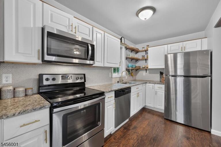 Property listing MLS 4049638 photo 6