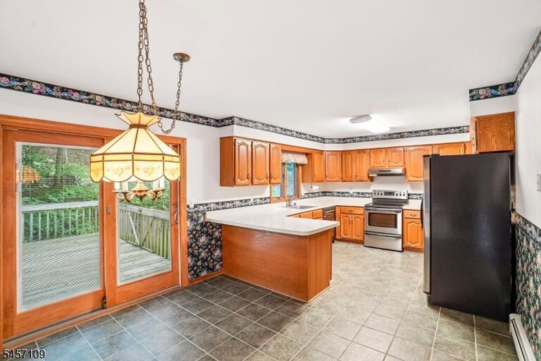 Property listing MLS 4049640 photo 11