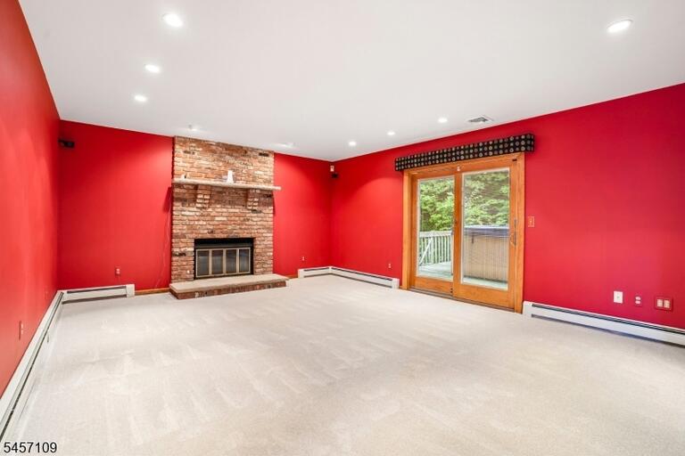 Property listing MLS 4049640 photo 12