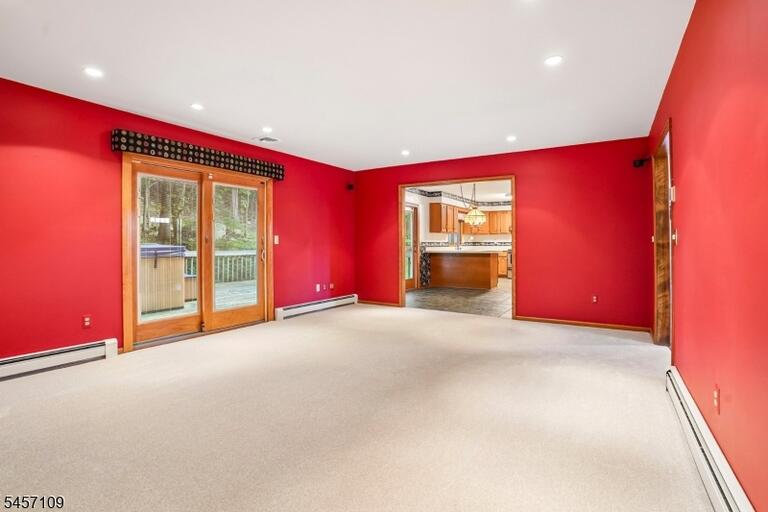 Property listing MLS 4049640 photo 14