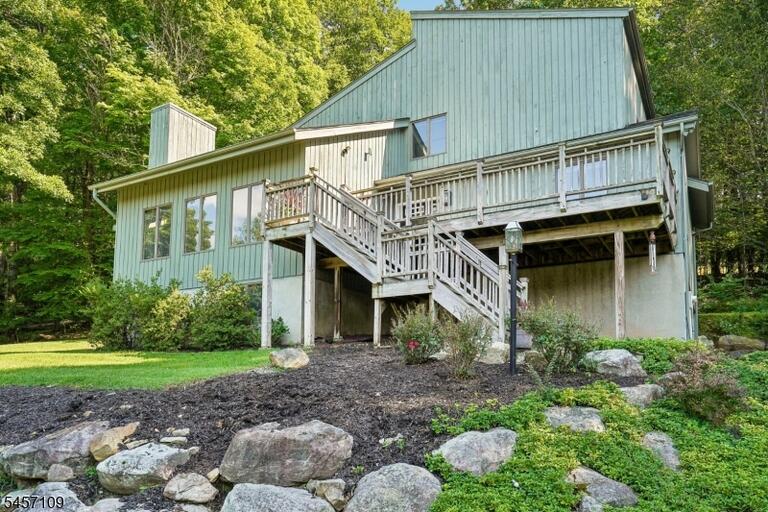 Property listing MLS 4049640 photo 34