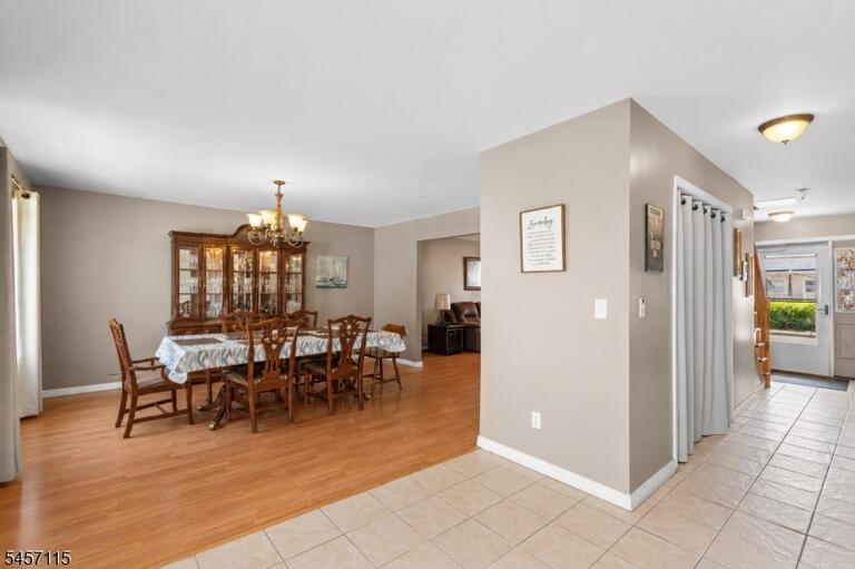 Property listing MLS 4049650 photo 9
